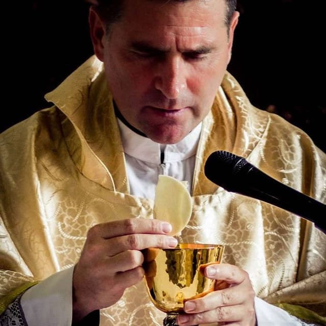 Cover image of Rezando Juntos, con P. Dennis Doren LC channel